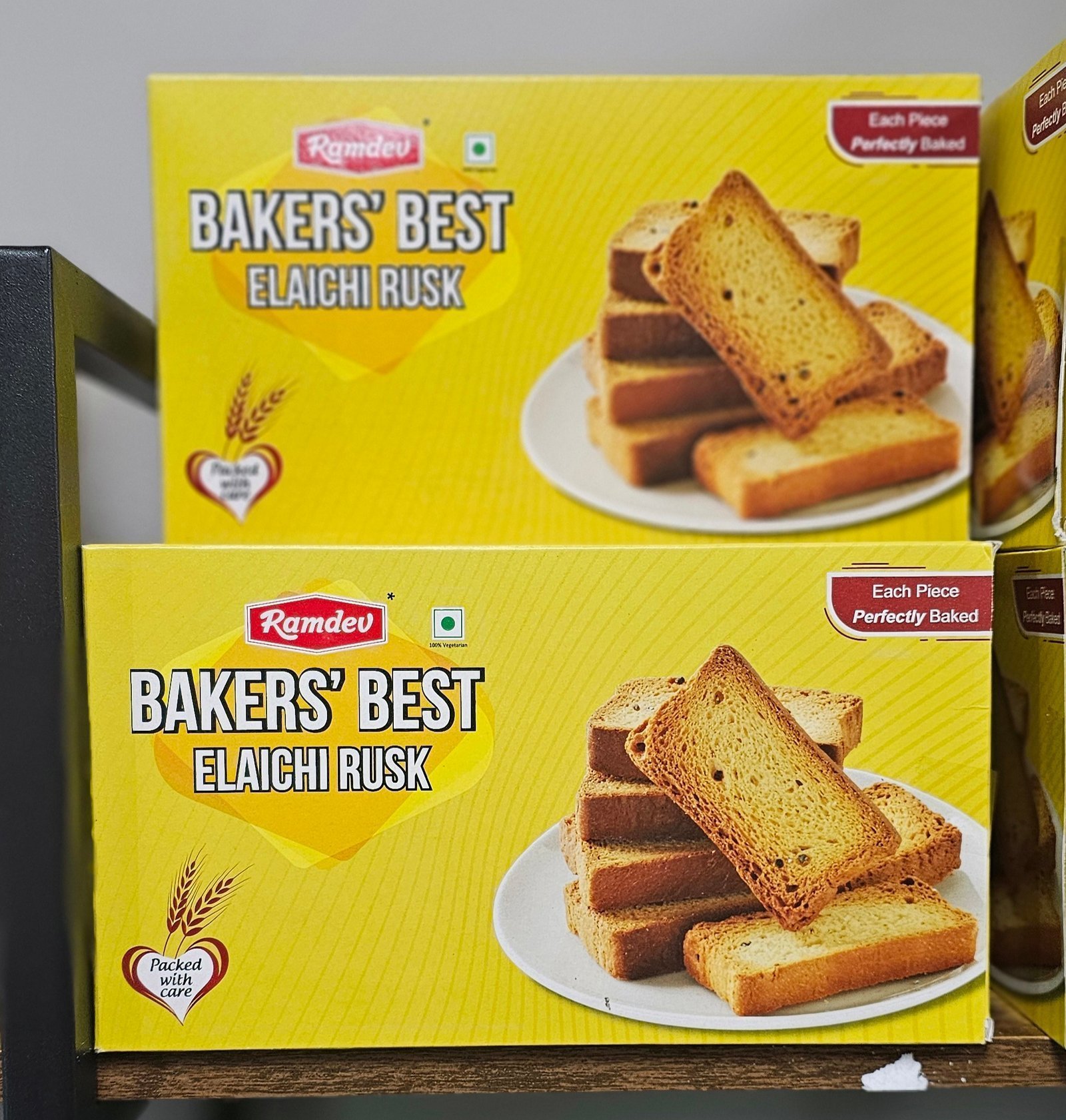 Elaichi Rusk - Ramdev (200g) (Buy ONne Get ONe Free)