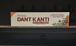 Patanjali Dant Kanti Natural Power Toothpaste tube and packaging